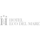 hotelecodelmaremarinadimassa.com