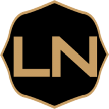 luxurynailssrl.com